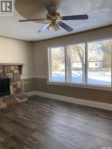 117 Prospect Avenue, Oxbow, SK - Indoor Photo Showing Other Room With Fireplace