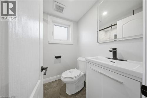 669 Geneva Park Drive, Burlington, ON - Indoor Photo Showing Bathroom