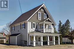 16 ST DAVID STREET Kawartha Lakes (Lindsay), ON K9V 1N1