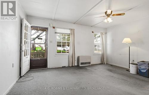 29 Mcnaughton Road, Welland (Lincoln/Crowland), ON - Indoor Photo Showing Other Room