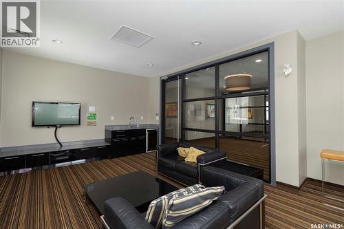 307A 415 Hunter Road, Saskatoon, SK - Indoor