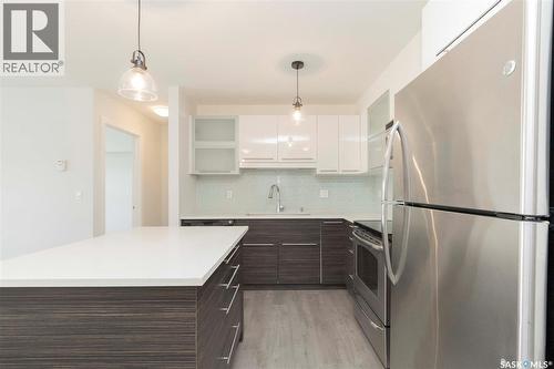 307A 415 Hunter Road, Saskatoon, SK - Indoor Photo Showing Kitchen With Stainless Steel Kitchen With Upgraded Kitchen