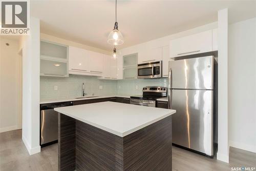 307A 415 Hunter Road, Saskatoon, SK - Indoor Photo Showing Kitchen With Stainless Steel Kitchen With Upgraded Kitchen
