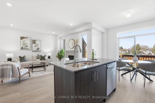 1350 Davis Loop, Innisfil, ON - Indoor Photo Showing Other Room