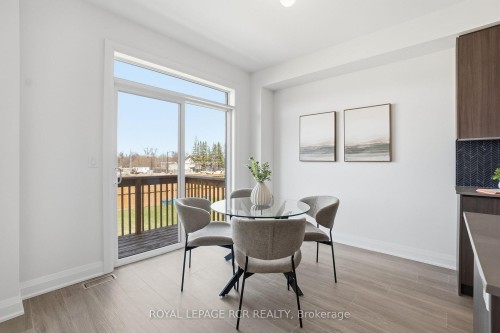 1350 Davis Loop, Innisfil, ON - Indoor Photo Showing Dining Room