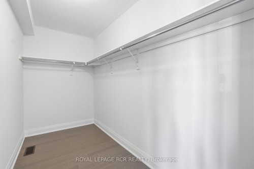 1350 Davis Loop, Innisfil, ON - Indoor With Storage