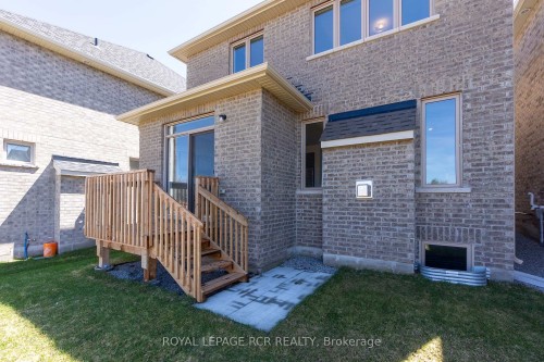 1350 Davis Loop, Innisfil, ON - Outdoor With Exterior