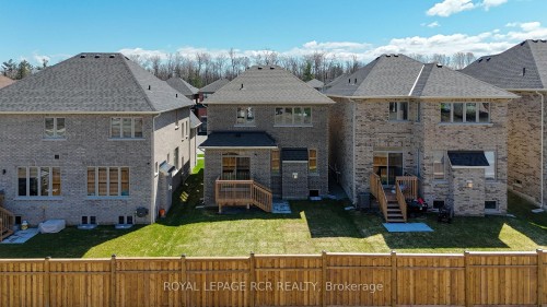 1350 Davis Loop, Innisfil, ON - Outdoor