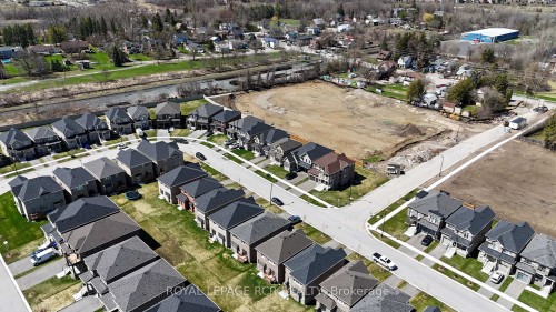 1350 Davis Loop, Innisfil, ON - 