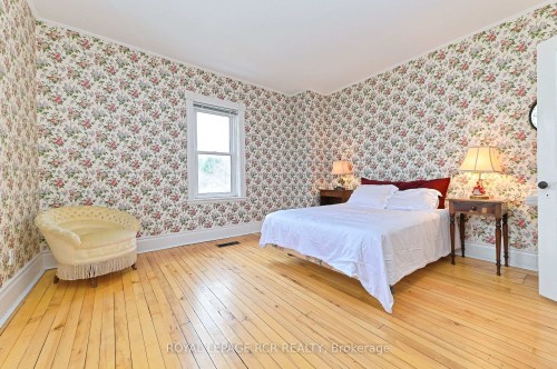 836206 4Th Line, Mulmur, ON - Indoor Photo Showing Bedroom