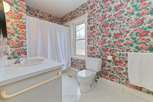 836206 4Th Line, Mulmur, ON - Indoor Photo Showing Bathroom