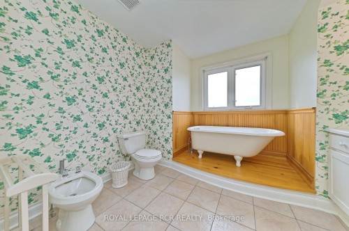 836206 4Th Line, Mulmur, ON - Indoor Photo Showing Bathroom