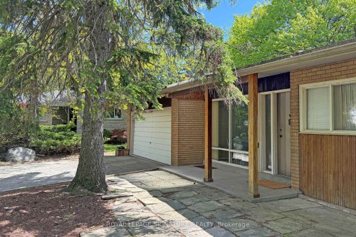 12 Ruden Crescent, Toronto, ON - Outdoor
