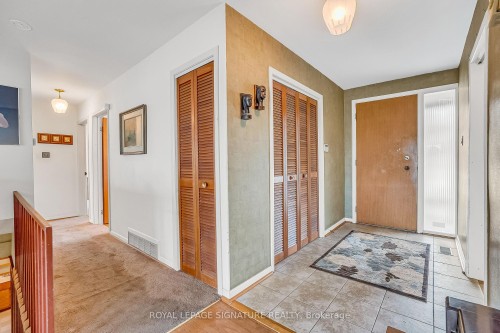 12 Ruden Crescent, Toronto, ON - Indoor Photo Showing Other Room