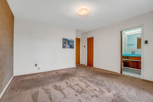 12 Ruden Crescent, Toronto, ON - Indoor Photo Showing Other Room
