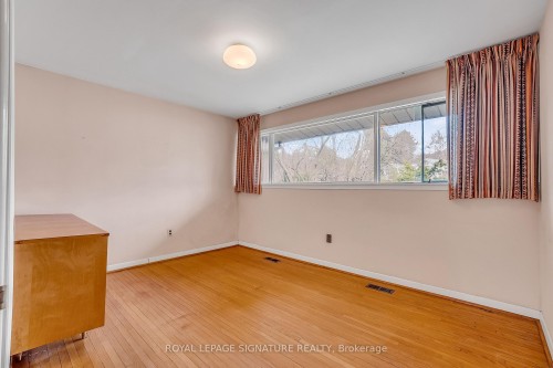 12 Ruden Crescent, Toronto, ON - Indoor Photo Showing Other Room