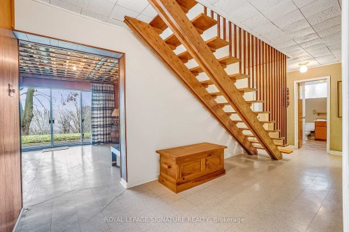 12 Ruden Crescent, Toronto, ON - Indoor Photo Showing Other Room