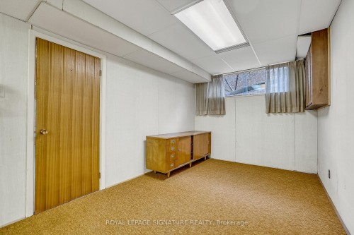 12 Ruden Crescent, Toronto, ON - Indoor Photo Showing Other Room