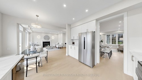 7146 Baskerville Run, Mississauga, ON - Indoor