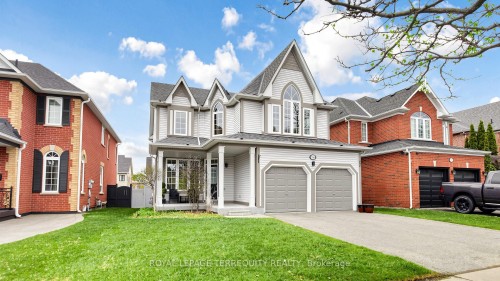 7146 Baskerville Run, Mississauga, ON - Outdoor With Facade