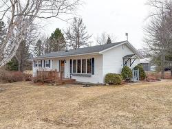 21 Stacey RD  Wicklow, NB E7L 3X1