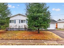 62 Madison AVE  Moncton, NB E1E 1R5