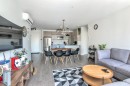 Salon - 409-145 Boul. Bouchard, Dorval, QC  - Indoor 