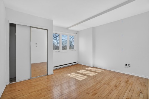 Chambre à coucher - 3788 Boul. Lévesque E., Laval (Saint-Vincent-De-Paul), QC - Indoor Photo Showing Other Room