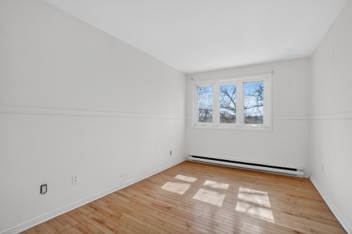 Chambre à coucher - 3788 Boul. Lévesque E., Laval (Saint-Vincent-De-Paul), QC - Indoor Photo Showing Other Room