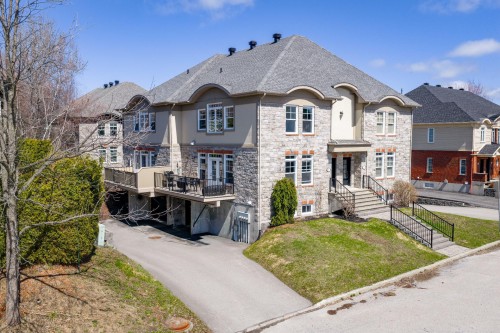 2893 Rue Charles-Baudelaire  Sherbrooke (Les Nations), QC J1L 0B8