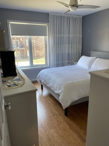 Chambre à coucher principale - 205-87 Av. De Dompierre, Candiac, QC - Indoor Photo Showing Bedroom