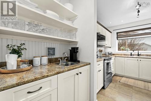 Wet Bar/Coffee Station - 124 Beachstone Drive, Spryfield, NS - Indoor Photo Showing Kitchen