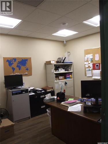 100 1St Avenue, Leader, SK 