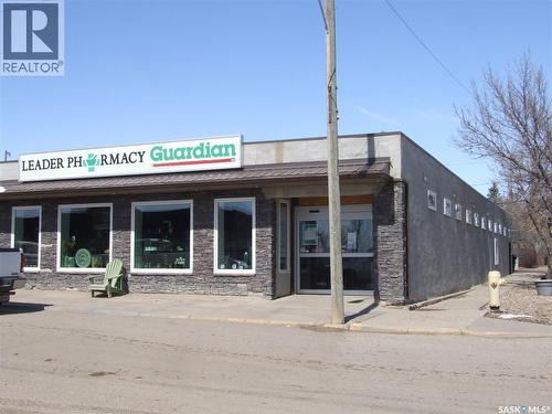 100 1St Avenue, Leader, SK 