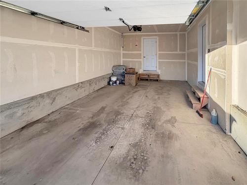 57 Cobalt Crescent, Brandon, MB - Indoor Photo Showing Garage