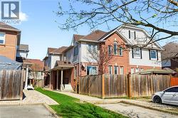 95 THORNLODGE Drive Waterdown, ON L8B 0L9