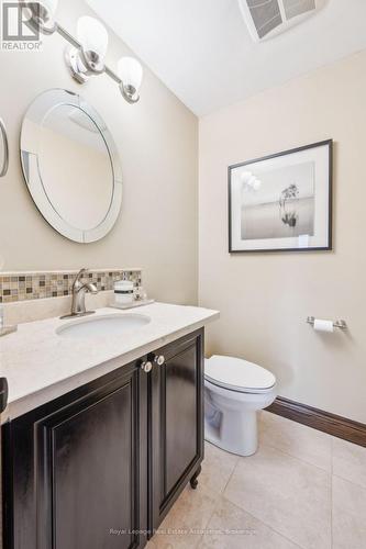 1702 Carrington Road, Mississauga, ON - Indoor Photo Showing Bathroom