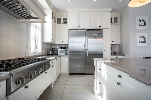 Kitchen - 5763 Ch. Jubilee, Côte-Saint-Luc, QC - Indoor Photo Showing Kitchen