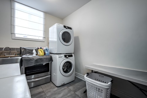 Laundry - 5763 Ch. Jubilee, Côte-Saint-Luc, QC - Indoor Photo Showing Laundry Room
