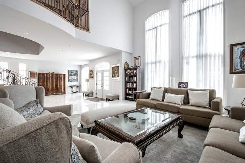 Living Room - 5763 Ch. Jubilee, Côte-Saint-Luc, QC - Indoor Photo Showing Living Room