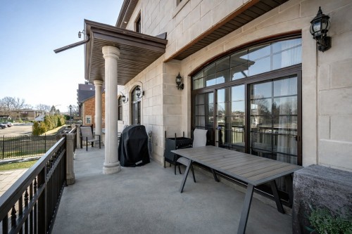Patio - 5763 Ch. Jubilee, Côte-Saint-Luc, QC - Outdoor With Exterior