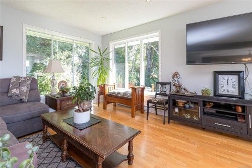 2074 Ludlow Rd, Sooke, BC 