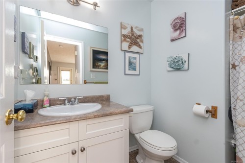2074 Ludlow Rd, Sooke, BC 