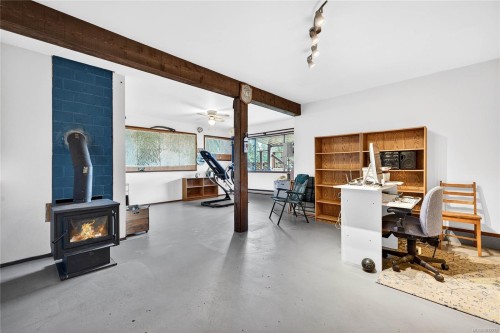 456 Dukes Rd, Salt Spring, BC 