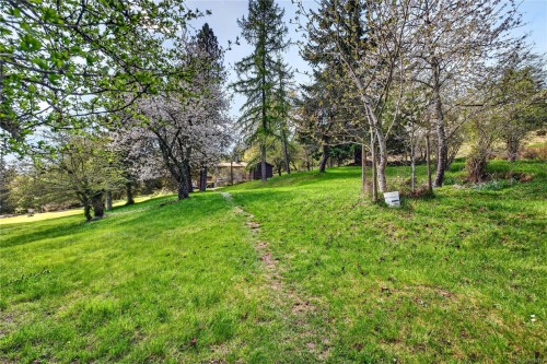 456 Dukes Rd, Salt Spring, BC 