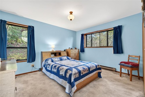 456 Dukes Rd, Salt Spring, BC 