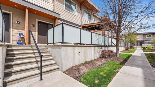 52-3626 Mission Springs Drive  Kelowna, BC V1W 5L1