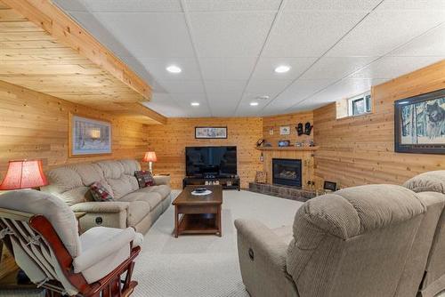 50 Royalgate Rd, Winnipeg, MB 