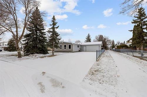 50 Royalgate Rd, Winnipeg, MB 