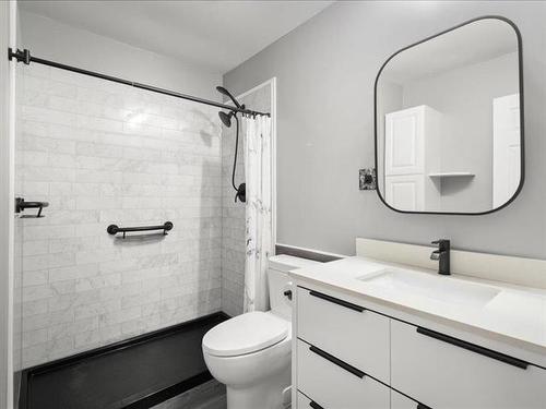 40 East Lake Dr, Winnipeg, MB 